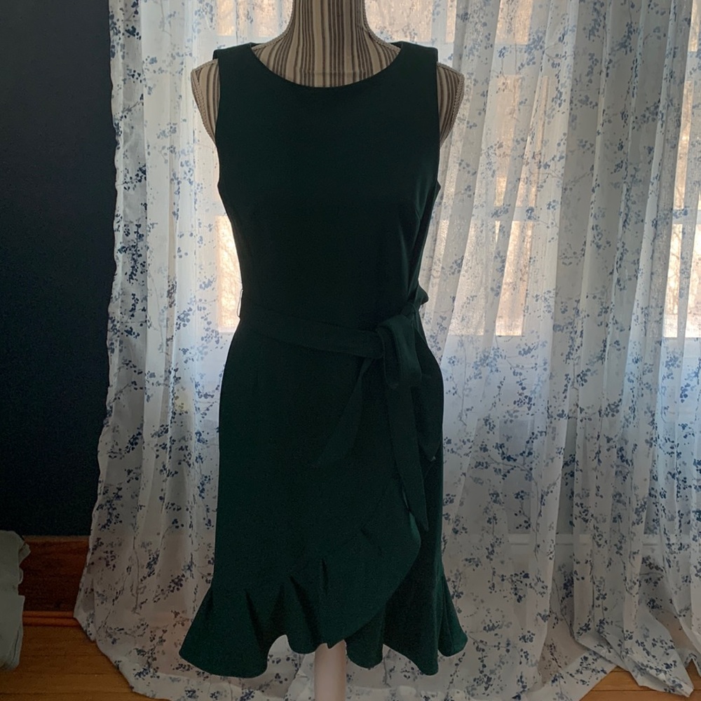 NWT Calvin Klein size 6 sleeveless dress,$60